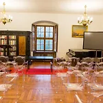 Zamek Na Wodzie W Wojnowicach Bed & Breakfast
