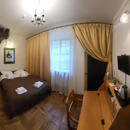 Zamek Na Wodzie W Wojnowicach Bed & Breakfast 3*