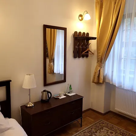 Nocleg ze śniadaniem Zamek Na Wodzie W Wojnowicach 3*