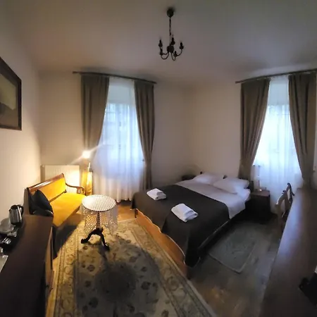 Zamek Na Wodzie W Wojnowicach Bed & Breakfast 3*