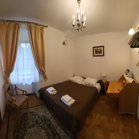 Zamek Na Wodzie W Wojnowicach