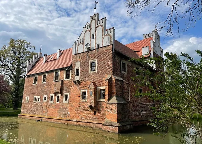 Zamek Na Wodzie W Wojnowicach Wojnowice (Lower Silesia)
