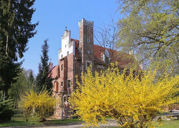 Couette-café Zamek Na Wodzie W Wojnowicach Wojnowice (Lower Silesia)