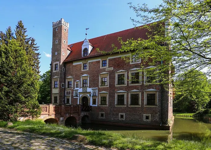 Zamek Na Wodzie W Wojnowicach 3* Wojnowice (Lower Silesia)