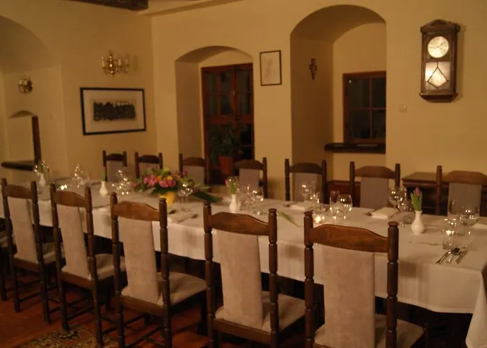 Zamek Na Wodzie W Wojnowicach